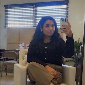 Meet your Posher, Sandy